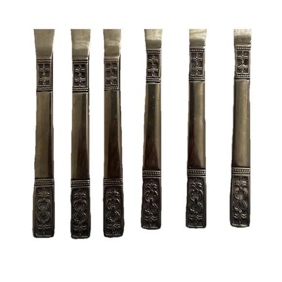 Vintage Customcraft Fluer De Lis Set Of 6 Dinner Knives Stainless Flatware CUS3 - Picture 2 of 10